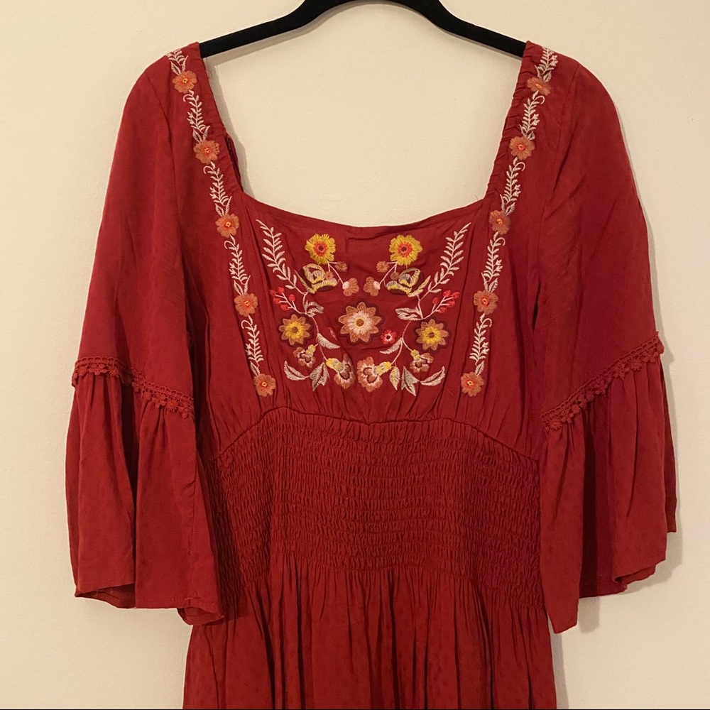 Embroidered Red Dress with ruched waist - Picture 3 of 12